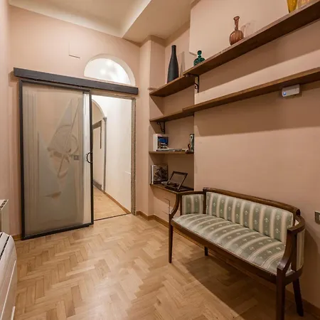 Santa Croce Retreat By Mmega Apartment